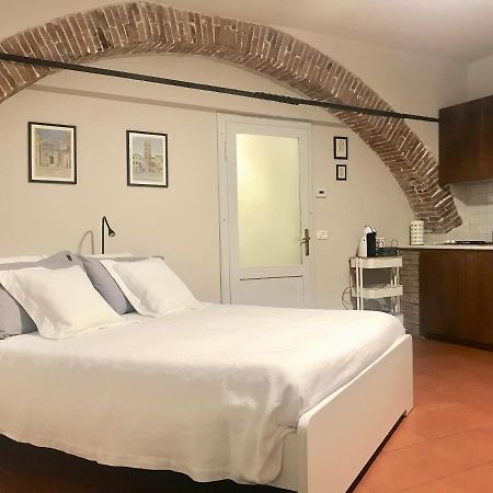 アルトパーショLa Casa Nel Vicoloアパートメント エクステリア 写真